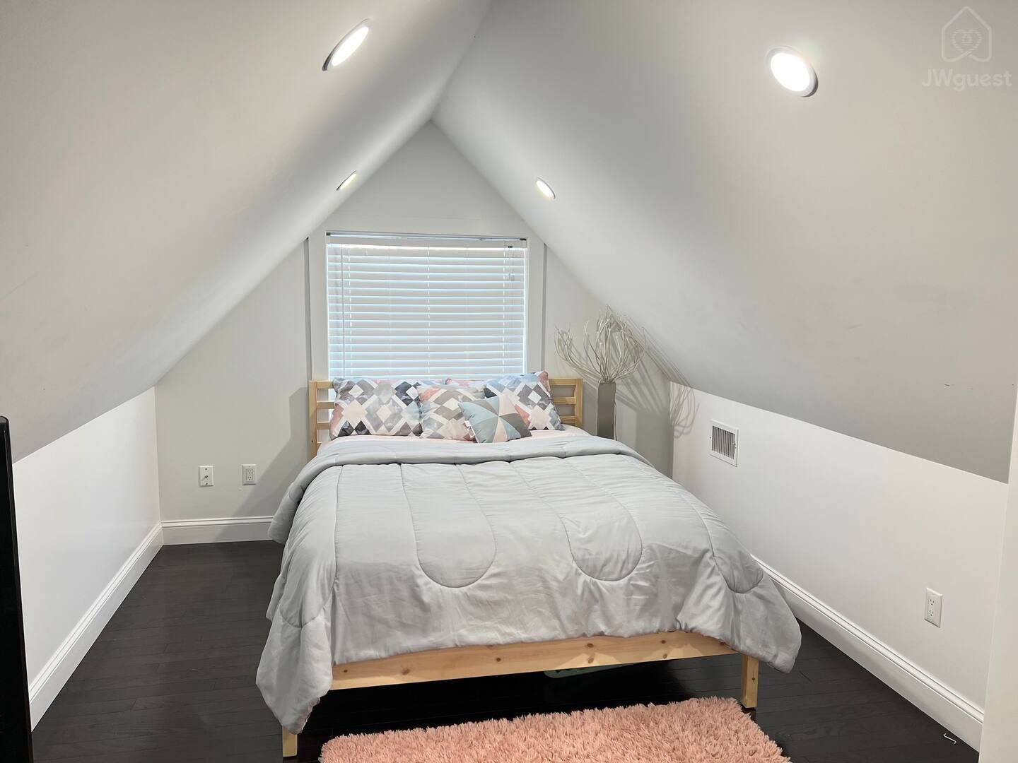 Bedroom 3 — Resort style house with pool - 5min from bethel, Wallkill, New York