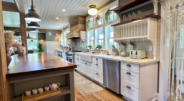 Cozy & Dainty 3-Bdr Farmhouse, Warren, Oregon — photo 19