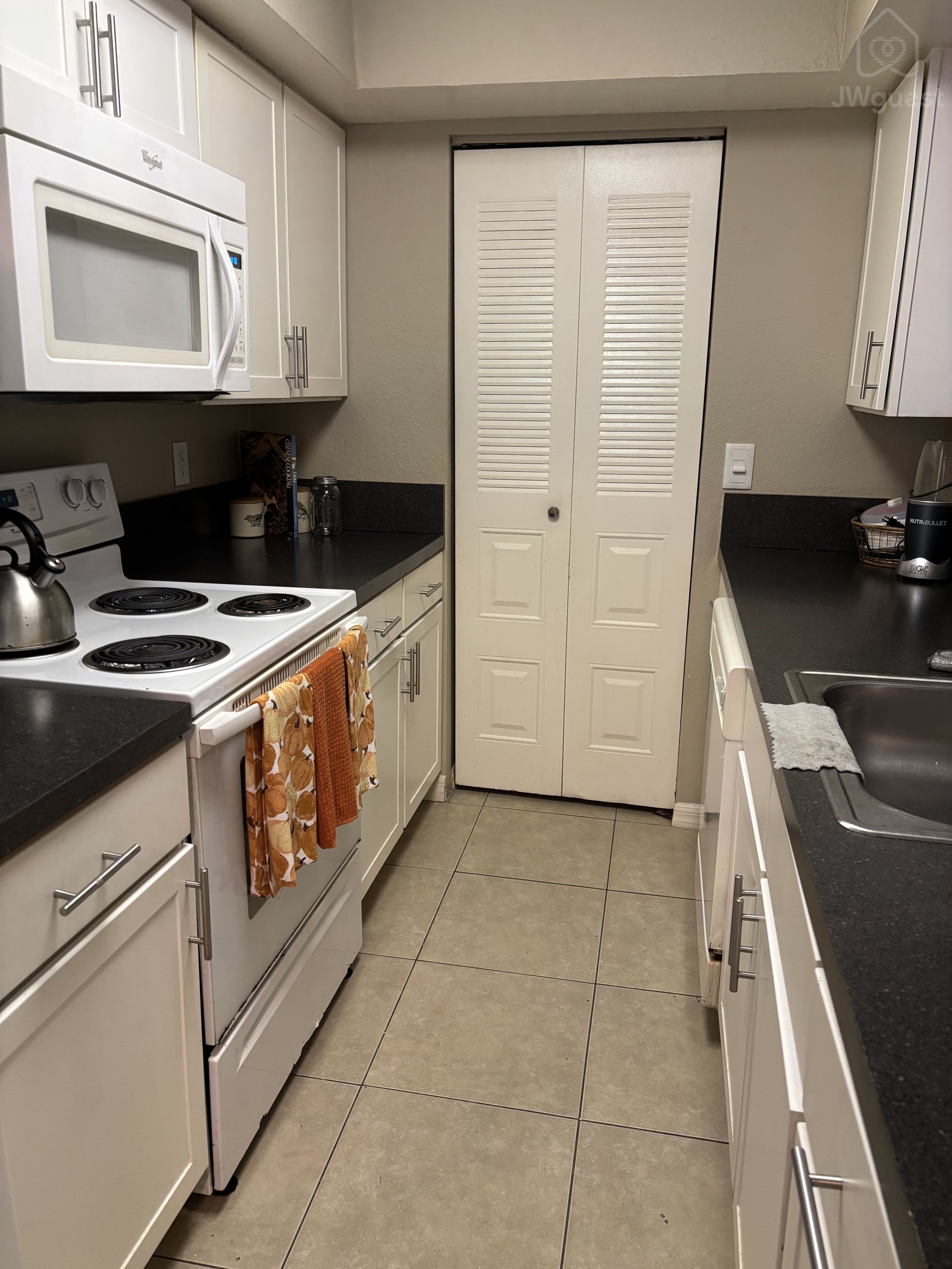 Resort-style amenities in Sunny Boynton Beach Florida, Boynton Beach, Florida — photo 4