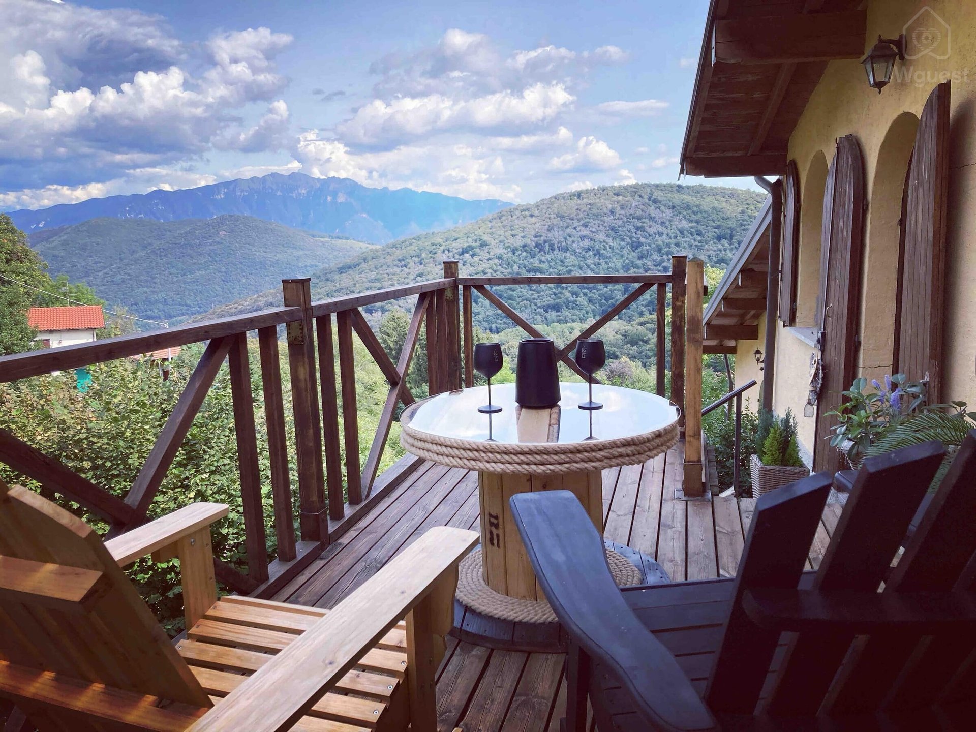 Casa immersa nel verde di un piccolo paesino di 300 abitanti, Marzio, Lombardia — photo 38