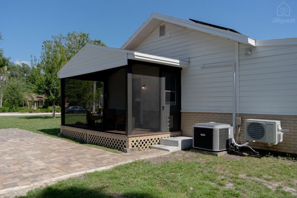Porch & 2 parkin spaces — Furnished 1BR Retreat Near ST Cloud, St. Cloud, Florida