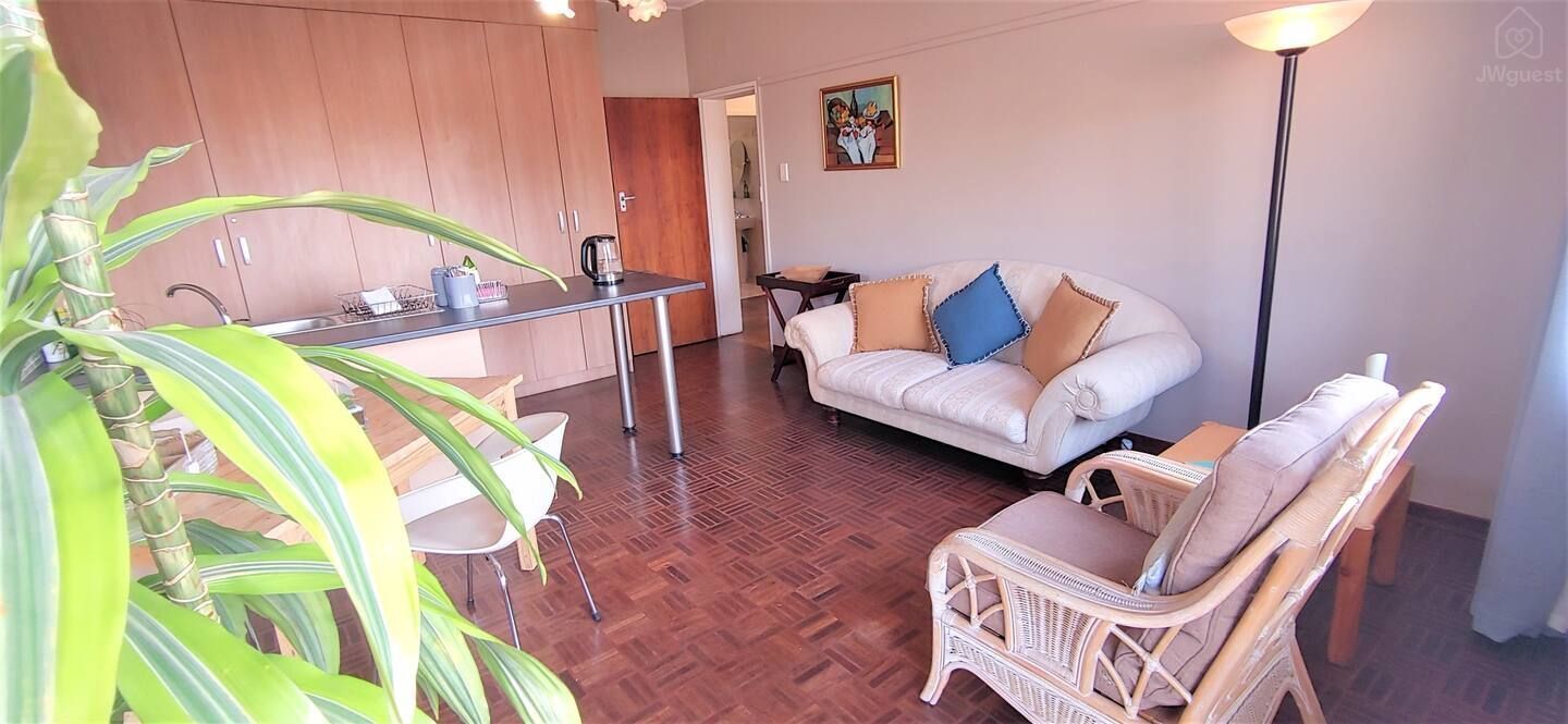 Garden cottage, Roodepoort, Gauteng — photo 8