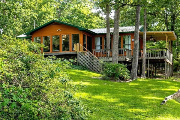 House — Eden Cove Toledo Bend 4 kayaks Mid-lake Sleeps 16, Many, Louisiana