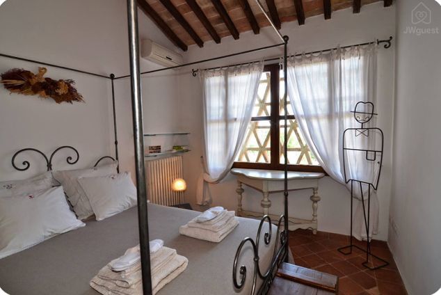 The Barn under the Tuscan countryside, Tavarnelle, Toscana — photo 13