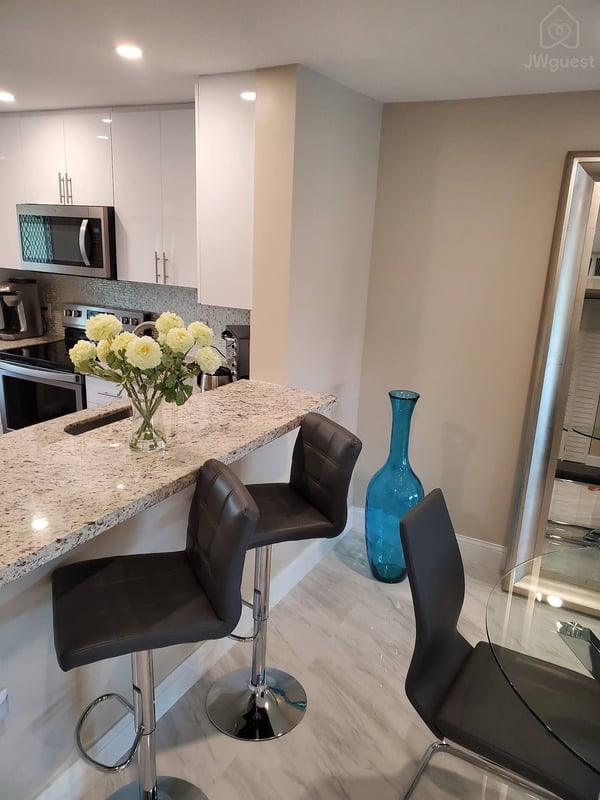 Pompano Beach bright condo, Lauderdale-by-the-Sea, Florida — photo 23